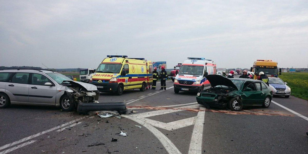 Wypadek na opolskim grzybku. Cztery osoby zostały ranne 