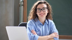 Bon na laptop dla nauczyciela. Zostało kilka czasu. Ponad 80 tys. nauczycieli wciąż nie odebrało sprzętu