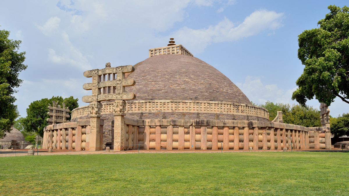 Stupy buddyjskie w Sańći  (Indie) - UNESCO, archeologia, architektura