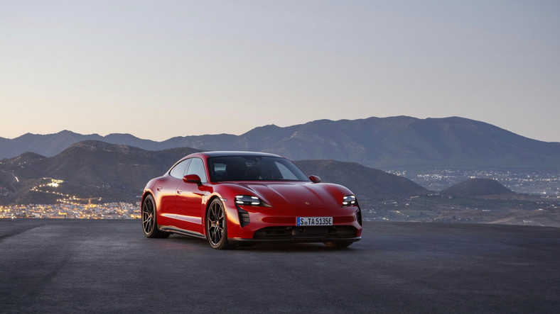 Porsche Taycan GTS i GTS Sport Turismo