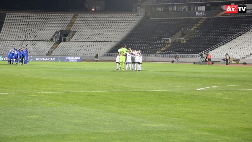 Prazne tribine u Humskoj