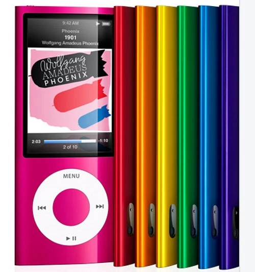 iPod Nano 5-generacji to jeden z popularniejszych odtwarzaczy z logo Apple na rynku. Nawiązuje do 1-generacji i pasuje do większości dostępnych stacji dokujących