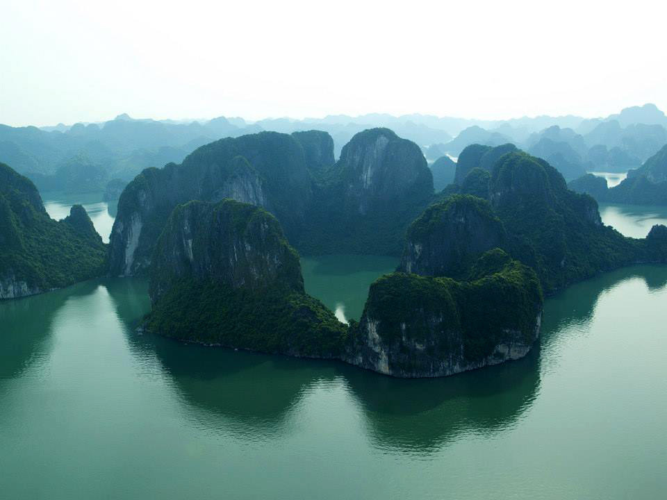 Zatoka Ha Long z lotu ptaka