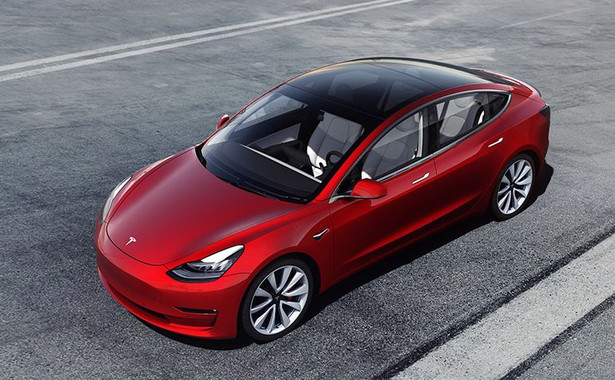 Tesla Model 3 - ostatnie sztuki w tańszej cenie