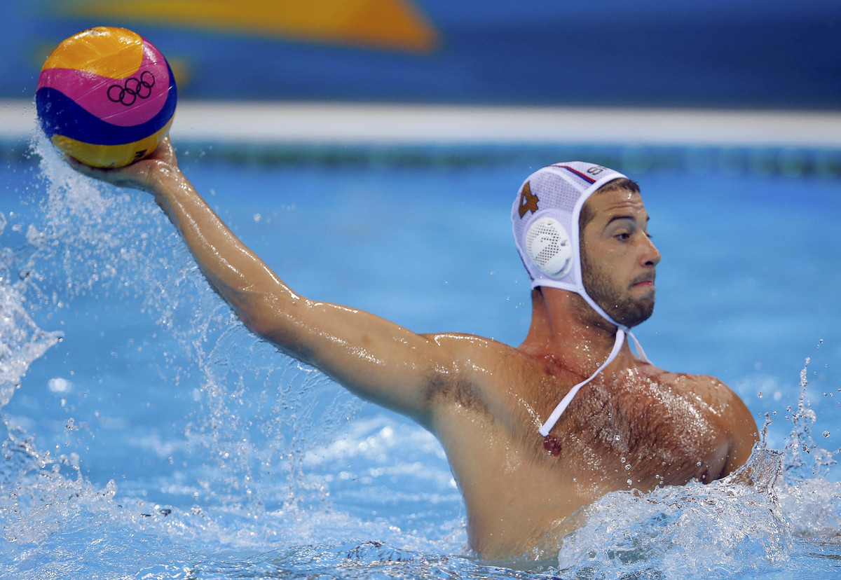 Water polo do play go. Ваня Удовичич. Ваня Удовичич - Сербский ватерполист. Ваня Удовичич и ана Иванович. Vanja Udovičić - Serbian Waterpolo Player.