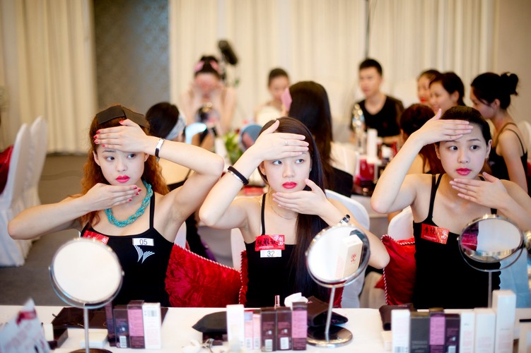 Uczestniczki konkursu Miss Universe China