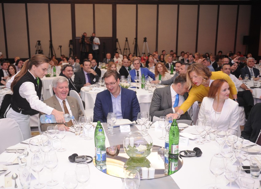 Ručak sa predstavnicima Američke privredne komore i diplomatskim zvanicama