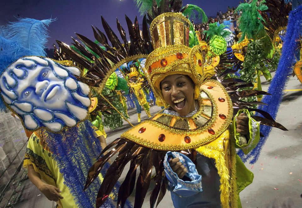 BRAZIL CARNIVAL (Carnival parade in Sao Paulo)