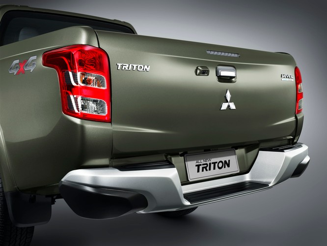 Mitsubishi triton to nowe mitsubishi L200