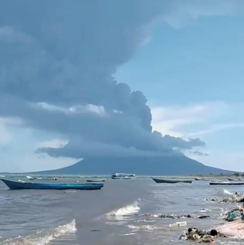 An eruption of Mount Ile Lewotolok