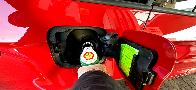 Benzyna 95 ostro drożeje! Ceny paliw zaskoczą we Wszystkich Świętych