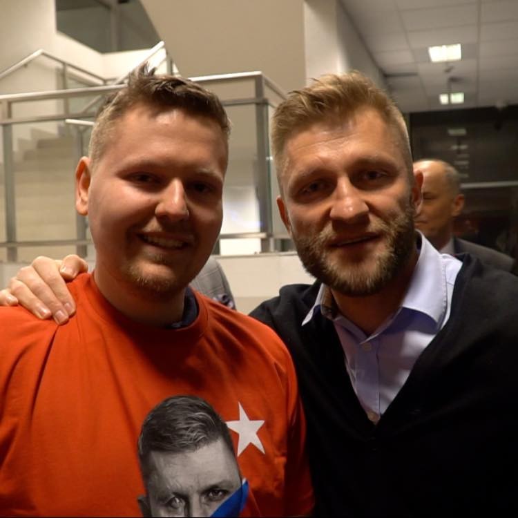 2019 hat sich der deutsche Fan ihren Traum erfüllt und das Idol kennengelernt