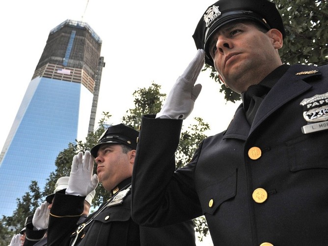 Amerykanie oddają hołd ofiarom