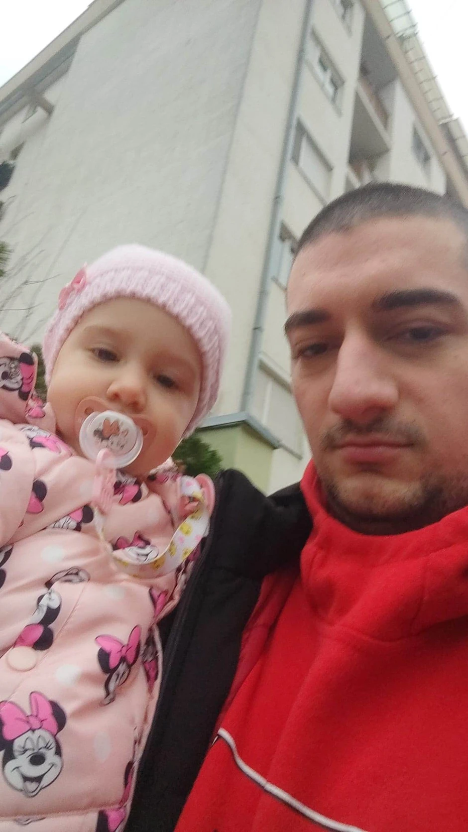 Nikola Zlatković sa ćerkicom Ivom