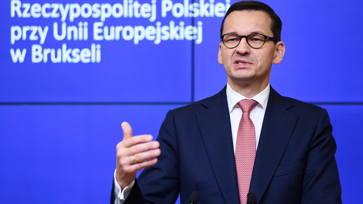 Premier Mateusz Morawiecki wyraził dzisiaj przekonanie, że prace rządu wkrótce doprowadzą do przyjęcia przez parlament ustawy o zamianie użytkowania wieczystego na pełną własność. - Otwieramy taką możliwość dla 2,5 mln obywateli Polski - zaznaczył szef rządu.