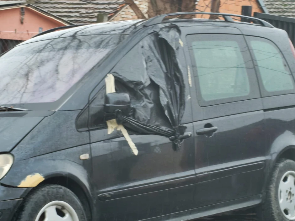 Zapaljeni automobili u Borči