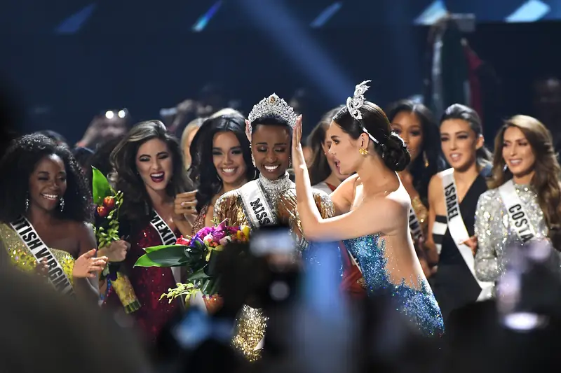 Zozibini Tunzi Miss Universe / Paras Griffin / GettyImages 