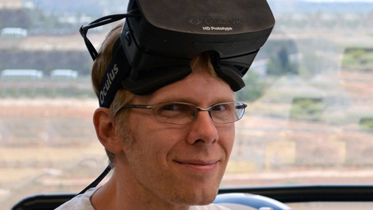 John Carmack z prototypem Oculus Rift
