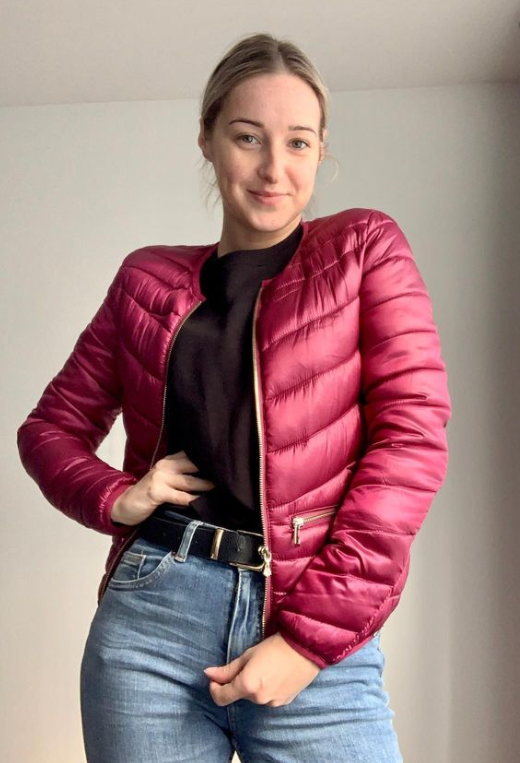 Speváčka Lenka Piešová.