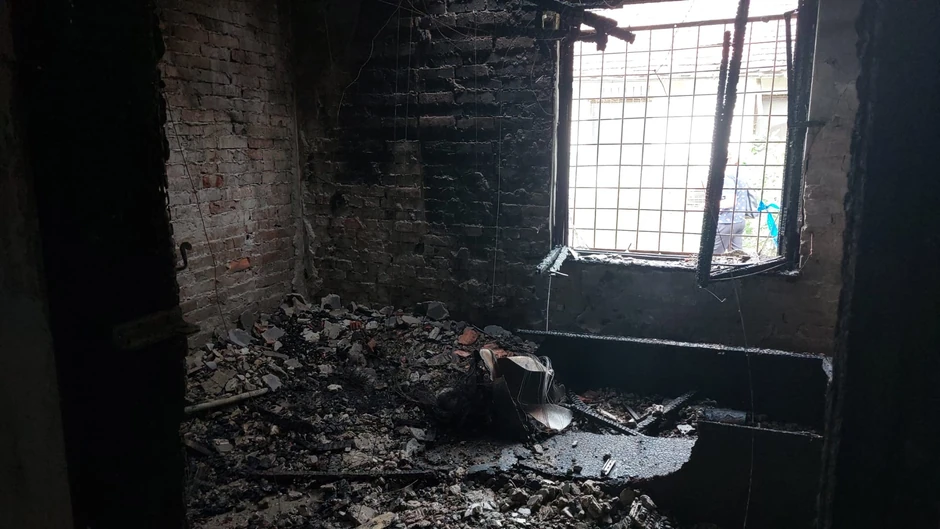 Zapalio kuću pa zapucao