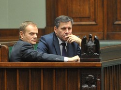 Tusk i Piechociński na wspólnym obiedzie. Ważą się losy ministrów