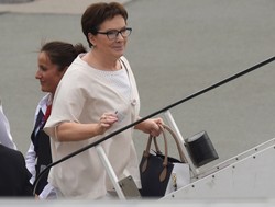 Nareszcie! Ewa Kopacz postawiła na luz i wygląda o niebo lepiej, niż zwykle