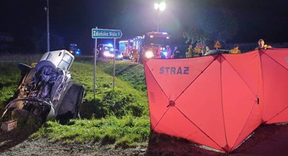 Świadkowie aż zamknęli oczy. Na zakręcie wjechał wprost pod nissana. Koledzy siedzieli obok siebie, zginęli