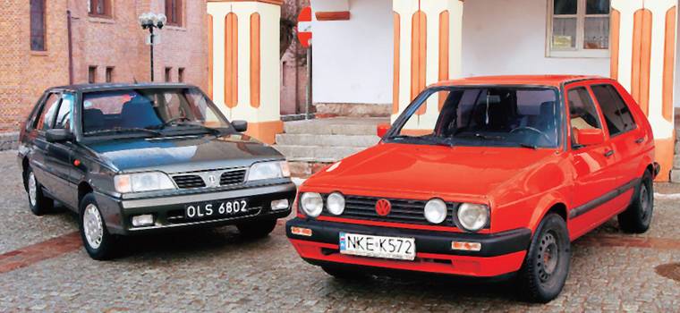 FSO Polonez kontra VW Golf II - bestsellery lat 90. (z archiwum Auto Świata)