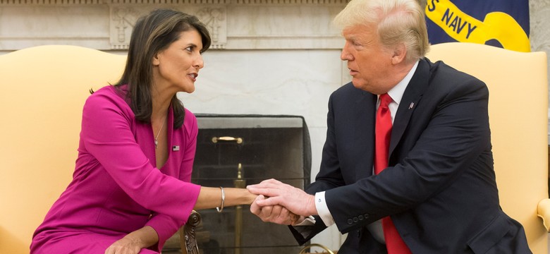 Prezydenckie plany Donalda Trumpa może zatopić kobieta. Rośnie poparcie dla centrowej kandydatki Nikki Haley