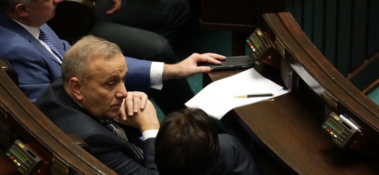 "Zestaw komunałów"; "słabe"; "bez konkretów". Opozycja krytykuje expose Morawieckiego