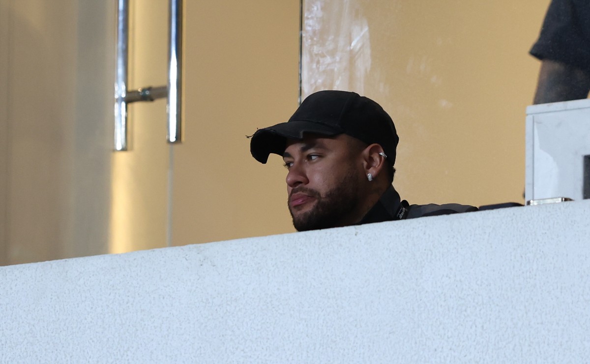Neymar nie potrafi oderwać się od pokera nawet na urodzinach córki