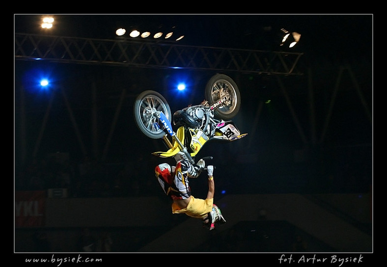 DIVERSE Night of the Jumps - fotografował Artur Bysiek