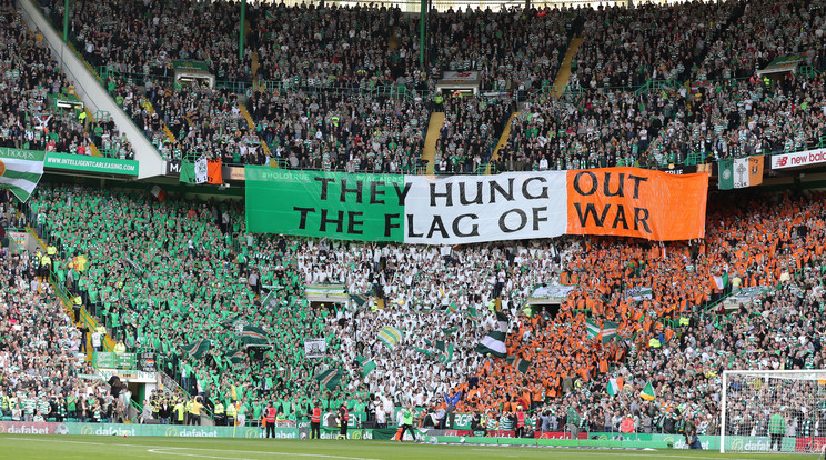 "Kilógatják a háború zászlaját" - az idézet egy kelta zenéből származik, de használata éppen aktuális /Fotó: Europress Getty Images