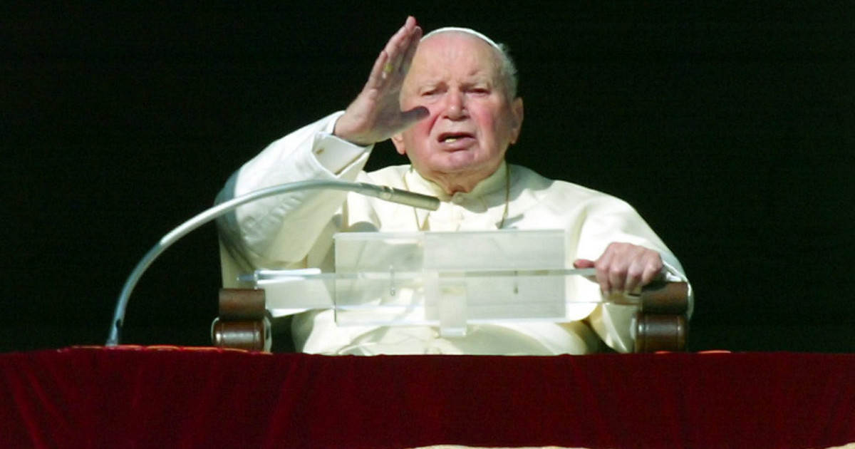 Italians are worried about Pope Francis.  They remember the illness of John Paul II