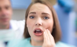 COVID-19 zjada zęby Polaków? Dentyści alarmują