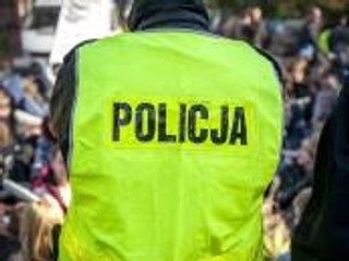 Chorobowe policjanta: Zaświadczenie po terminie nie obniży płacy, ale są inne sankcje