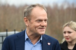 Tusk dosadnie o decyzji Dudy: Wstyd. Prezydent odpowiedział