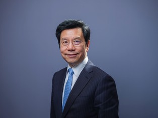 Chińczycy rzucają wyzwanie amerykańskiej dominacji w AI. Co to oznacza?