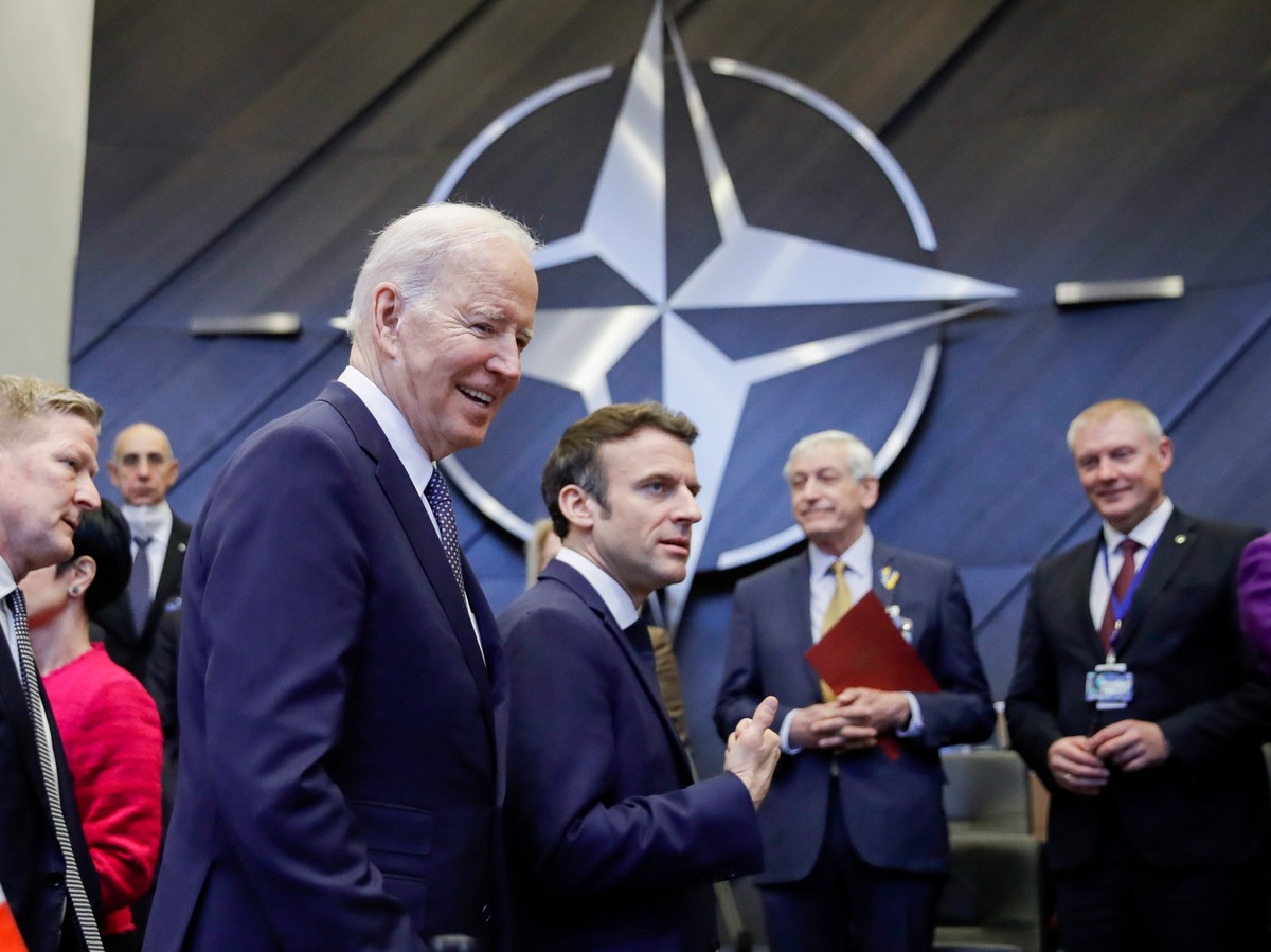 Joe Biden podczas nadzwyczajnego szczytu NATO w Brukseli
