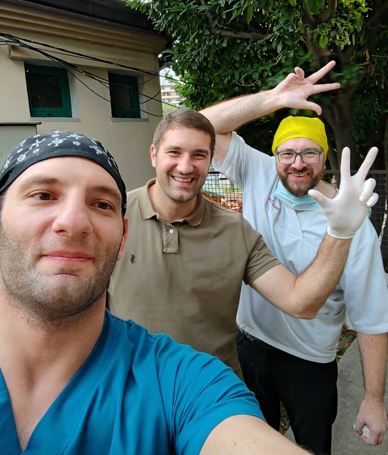 Trojac nakon uspešne operacije