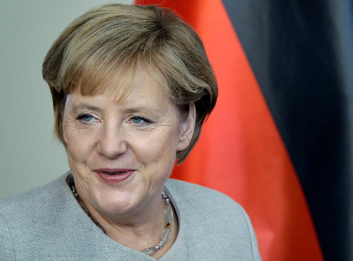 Bruksela wykryła trupa w szafie Angeli Merkel