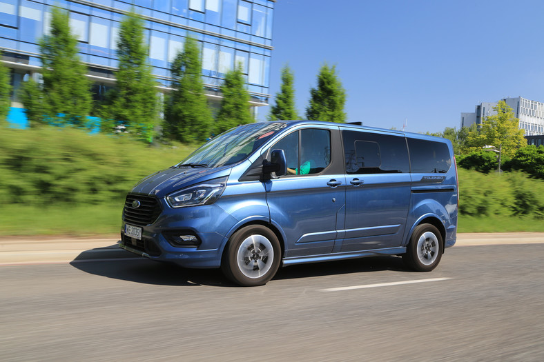 Ford Tourneo Custom Sport