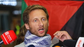Burza po słowach o zmarłym żołnierzu. Sterczewski: Przepraszam