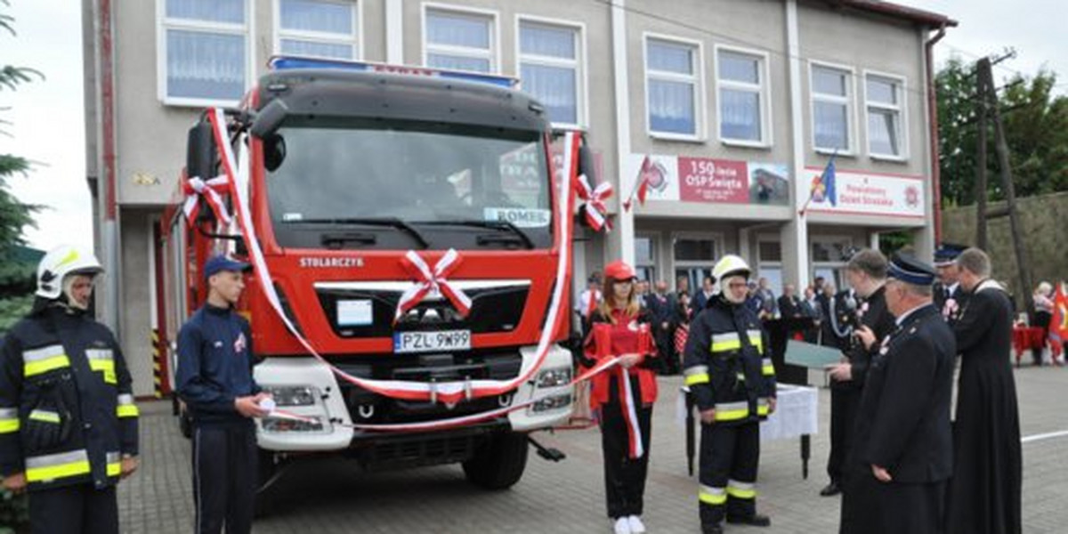 Strażacy z okazji swojego święta dostali nowy wóz