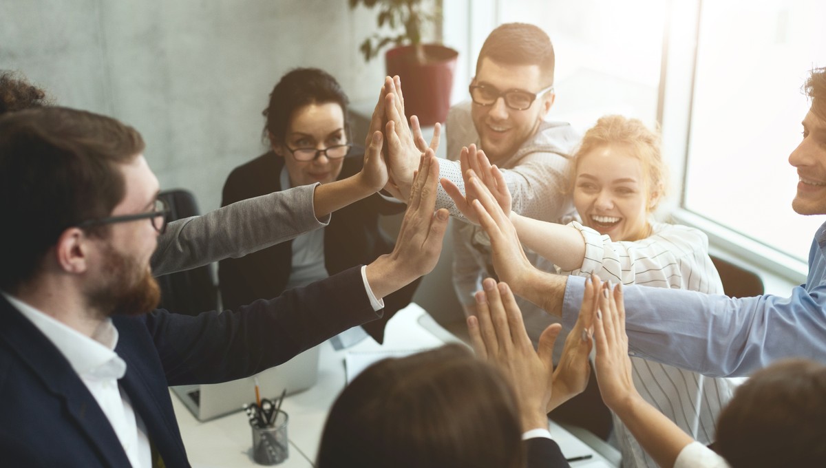 podwyżki, wynagrodzenia, pracownicy