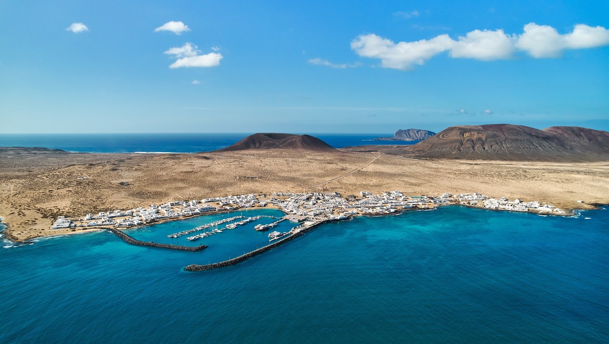 La Graciosa to malownicza wyspa należąca do archipelagu Wysp Kanaryjskich.