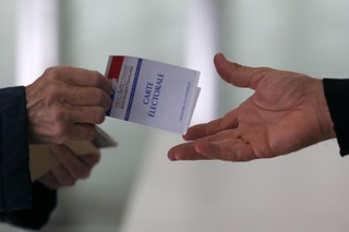 Wybory do PE: Francja stawia na skrajną prawicę
