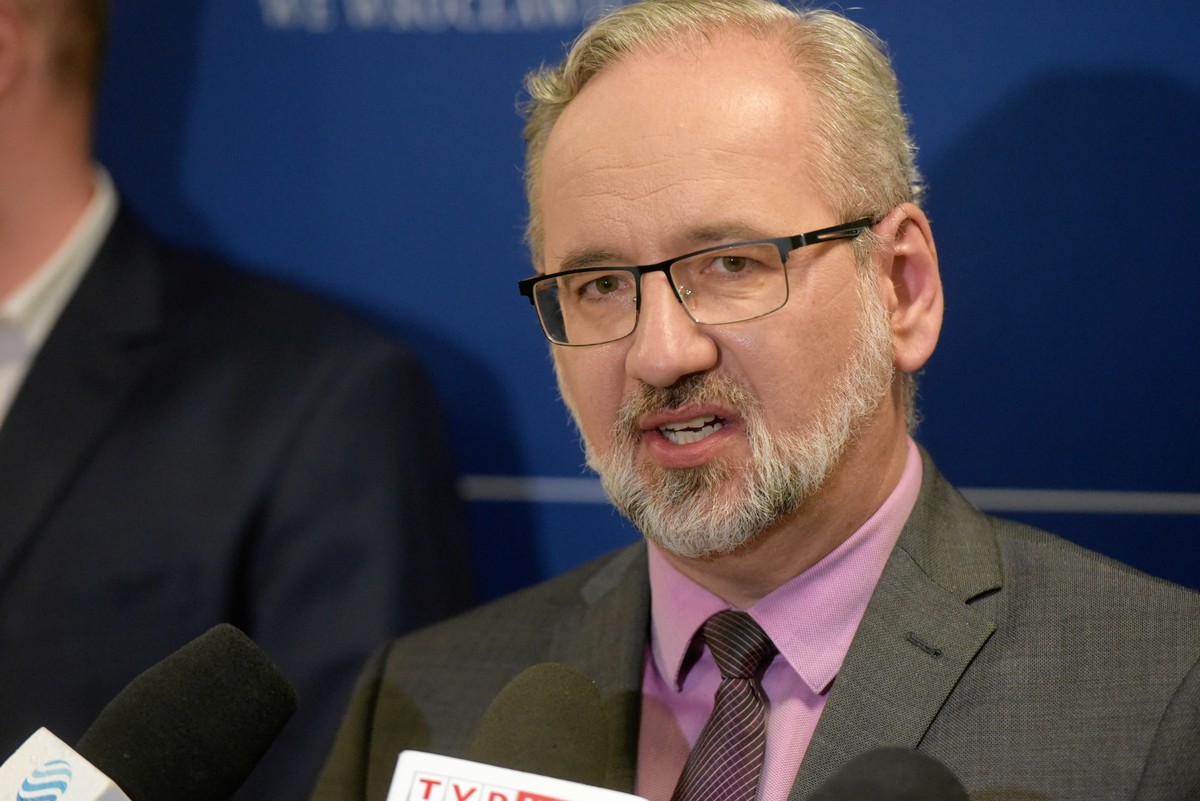 Konferencja prasowa ministra Adama Niedzielskiego oraz Janusza Cieszynskiego w sprawie wdrozenia E-konsylium