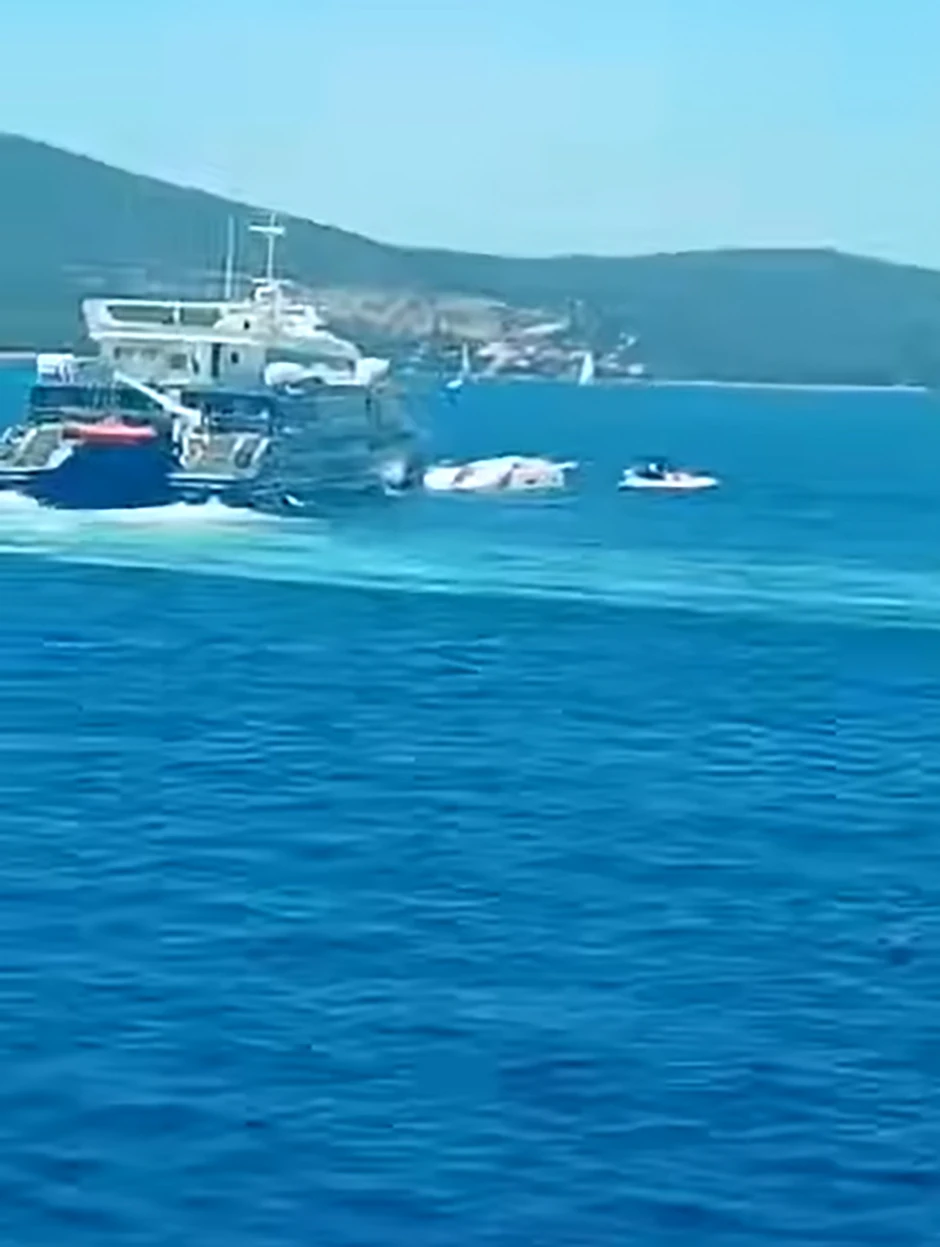 Sudar katamarana i jedrilice kod Šolte