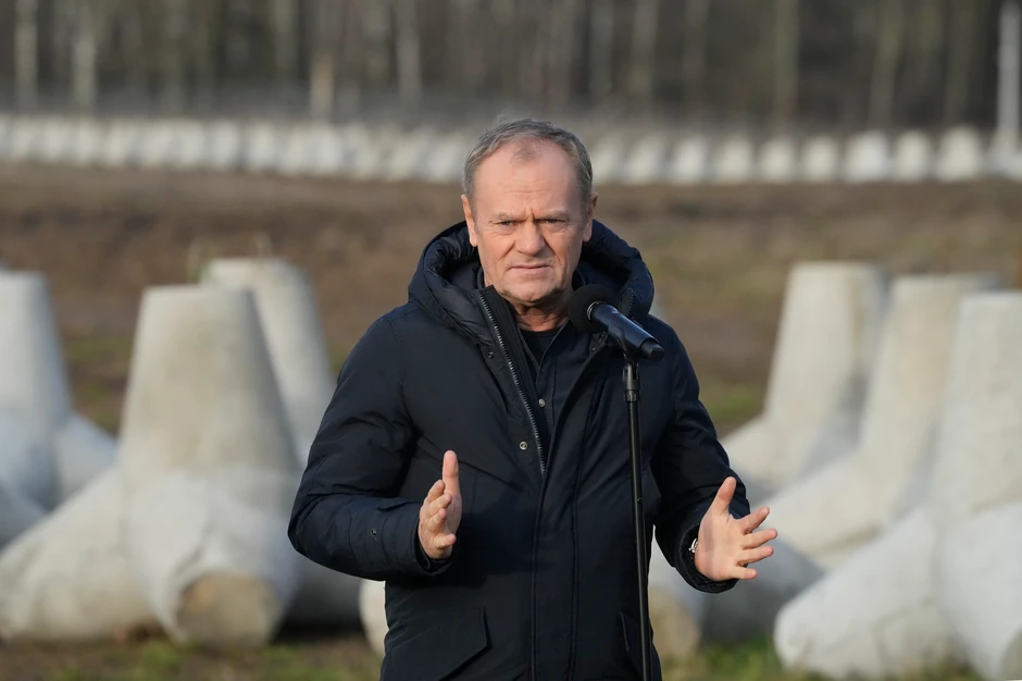 Donald Tusk u poseti poljskoj granici sa Rusijom 30. novembra 2024.